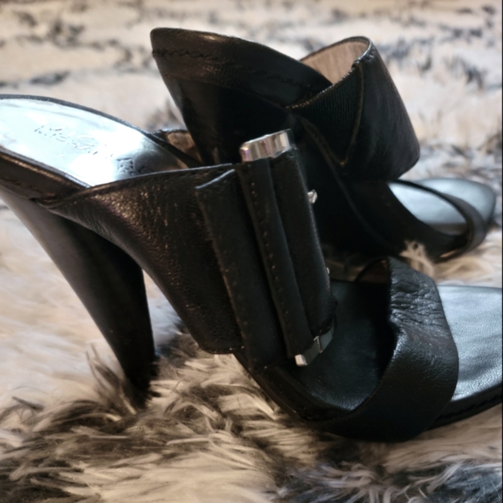 Michael Kors, size 7
